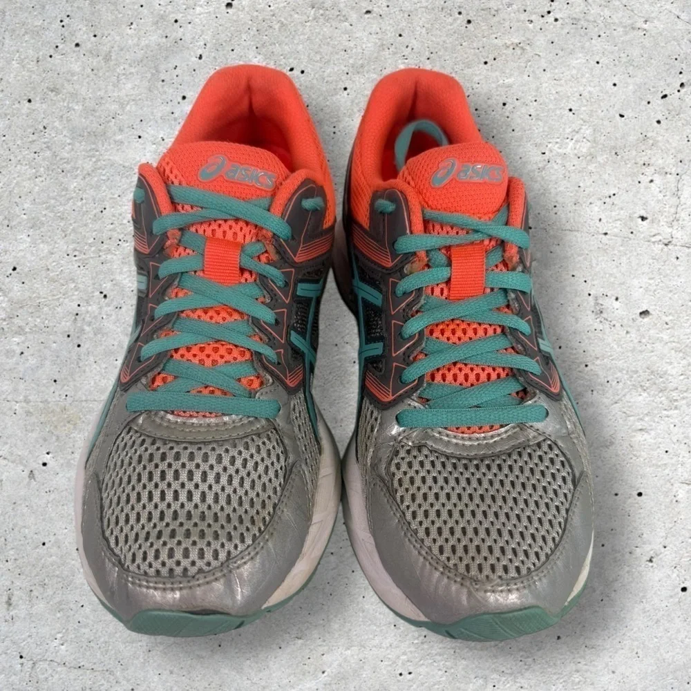 Women’s Asics Gel Contend 3 size 6